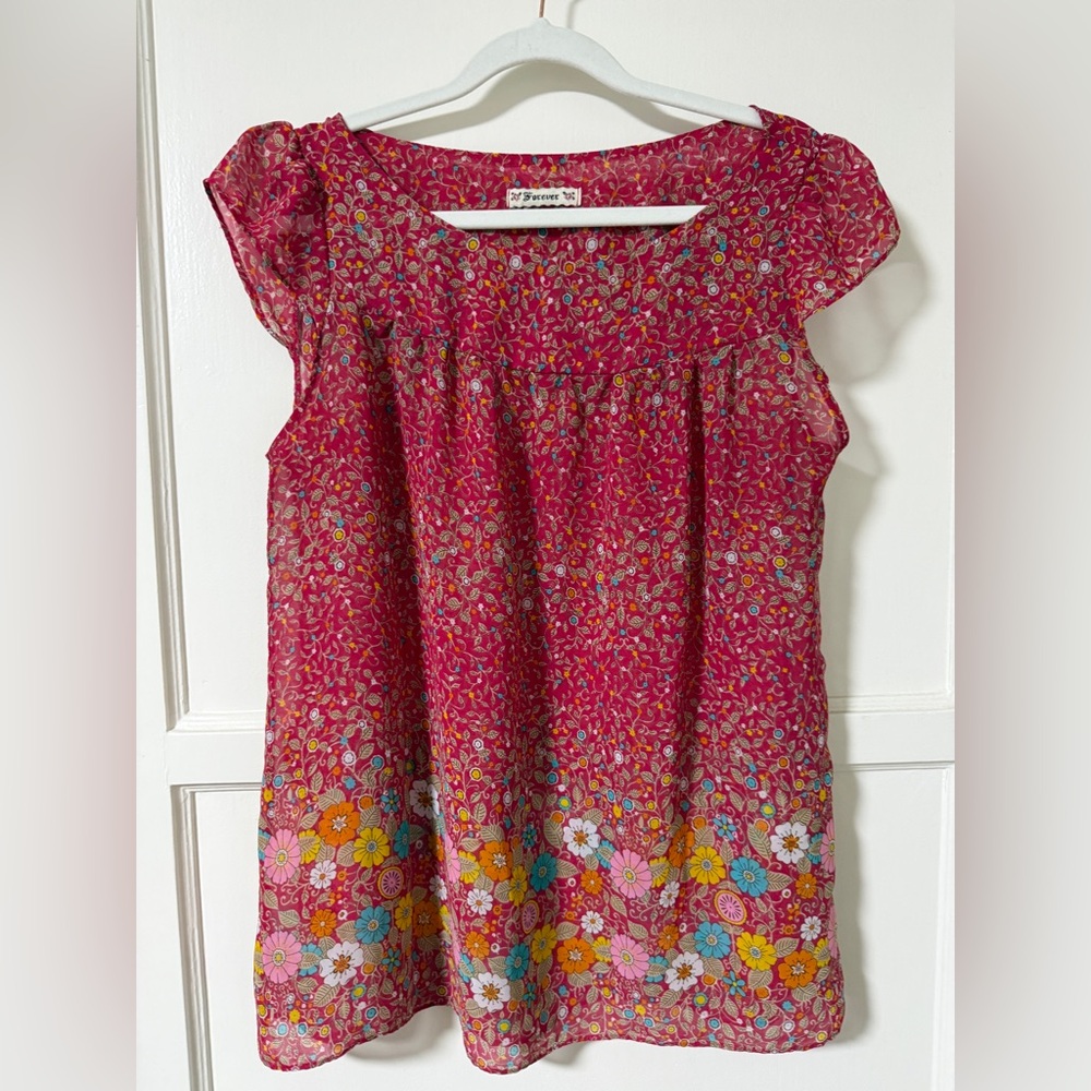 Forever 21 Unique Pink Floral Cap-Sleeve Blouse Size L